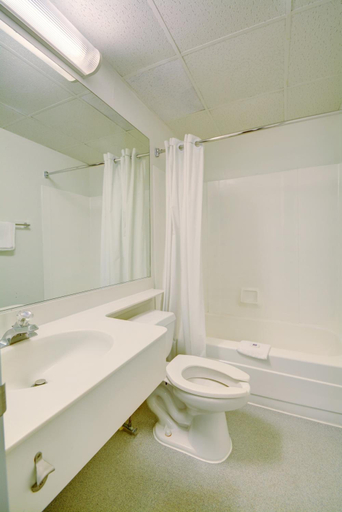 Others 5, Motel6 Warwick, RI - Providence Airport - I-95, Kent