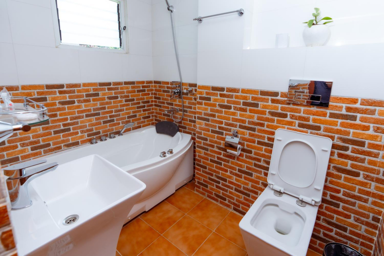 Bathroom 4, CHAUTARI BOUTIQUE HOTEL, Gandaki