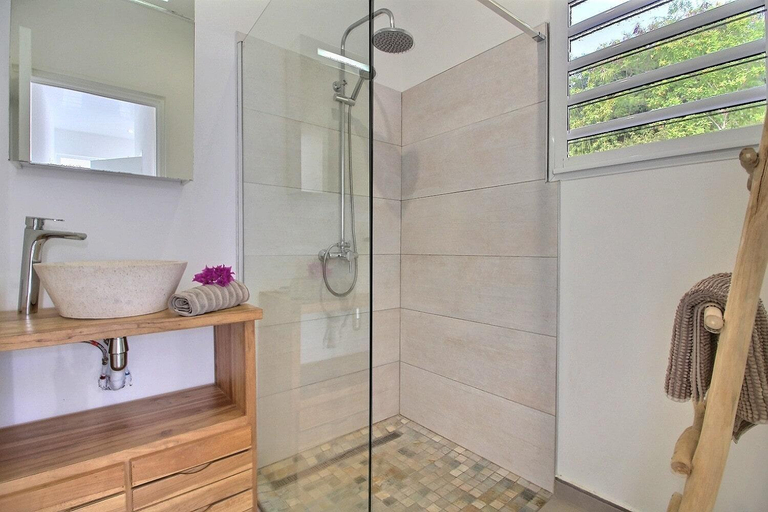 Bathroom 3, Villa Agape, Le Diamant