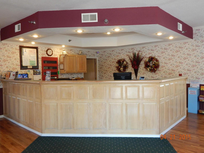 Public Area 2, Carriage House Inn, Taney