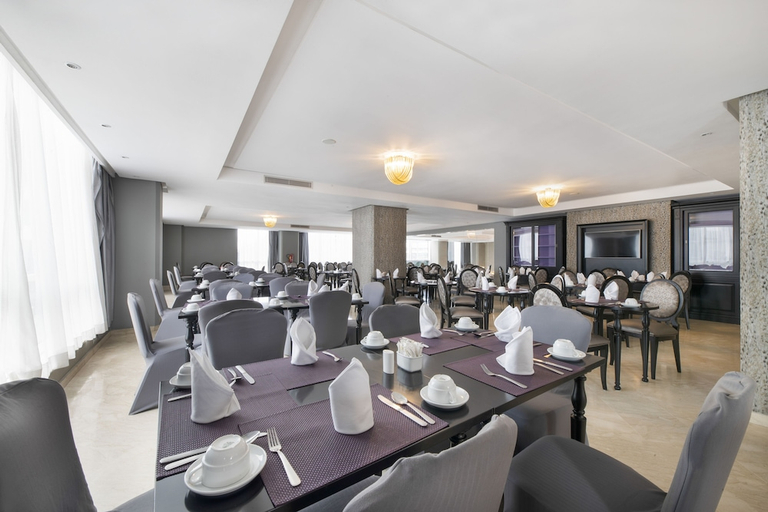 Food & Drinks 4, Mogador Marina Casablanca, Casablanca