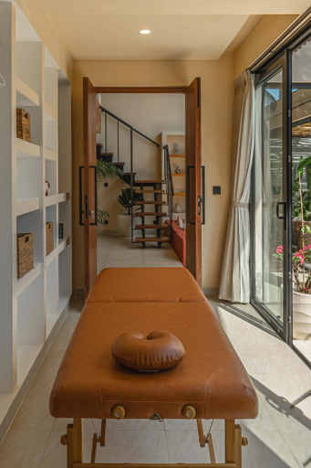 Bedroom 2, Villa Seabel : Chic 2BR Tropical Getaway in Seseh, Close to Beach, Badung