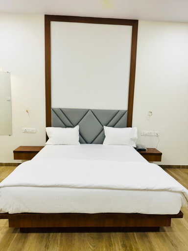 Bedroom 3, Nicolas Farm & Resort, Nagpur