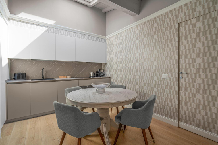 Others 3, Elegant Apartments Near The Duomo, Florence
