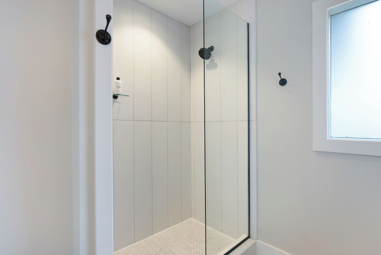 Bathroom 2, Harmony House, Davidson