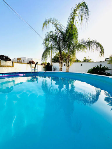 Sport & Beauty 2, Villa Verde con piscina, Lecce