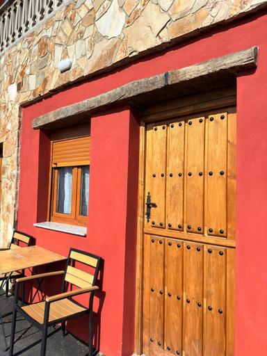 Others 4, Alojamiento con finca en Gijon, Asturias