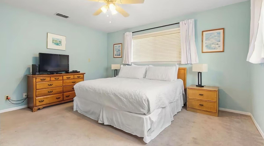 Room 5, Chateau La Mer II #804- Blue Ocean Getaway, Walton