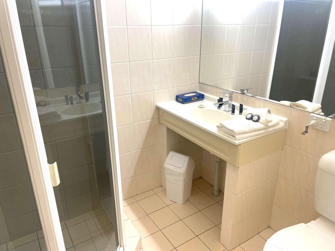 Bathroom 3, Glenelg Motel, Adelaide