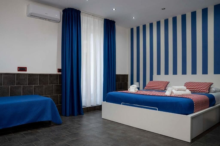 Bedroom 3, Yacht Club Angioino, Napoli