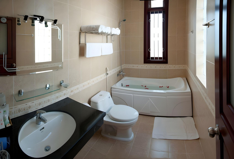 Bathroom 4, Sao Mai Phu My Resort, Tân Thành