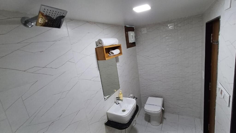 Bathroom 3, Hotel The Grand Jashi Residency, Patan