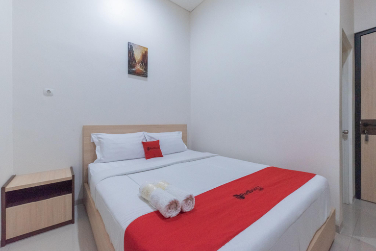 Bedroom 4, RedDoorz near CSB Mall Cirebon, Cirebon