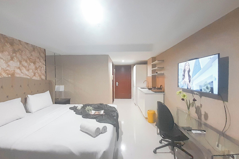 Room 3, Modern Studio At Apartment Tamansari Tera Residence, Bandung