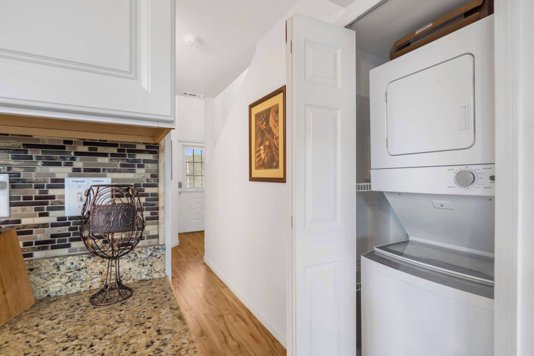 Others 4, Peaceful Lakeview Escape - For 6, Taney