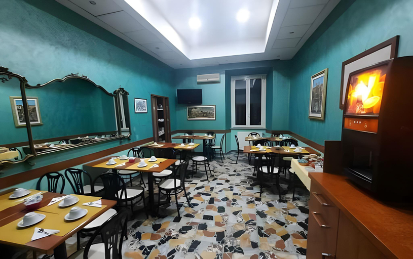 Food & Drinks 5, Hotel Ferrari, Rome