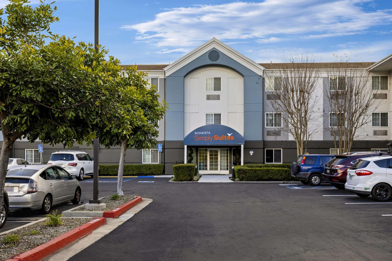 Exterior & Views 1, Sonesta Simply Suites Irvine East Foothill, Orange