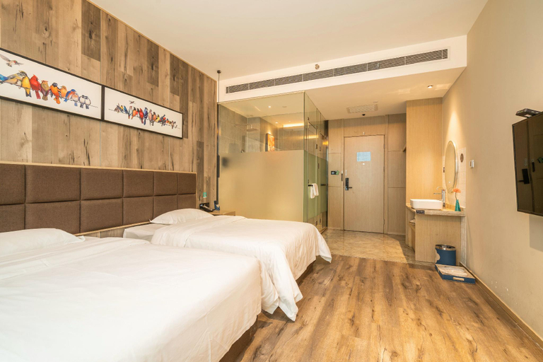 Bedroom 2, Qingdao Elegance Hotel, Qingdao