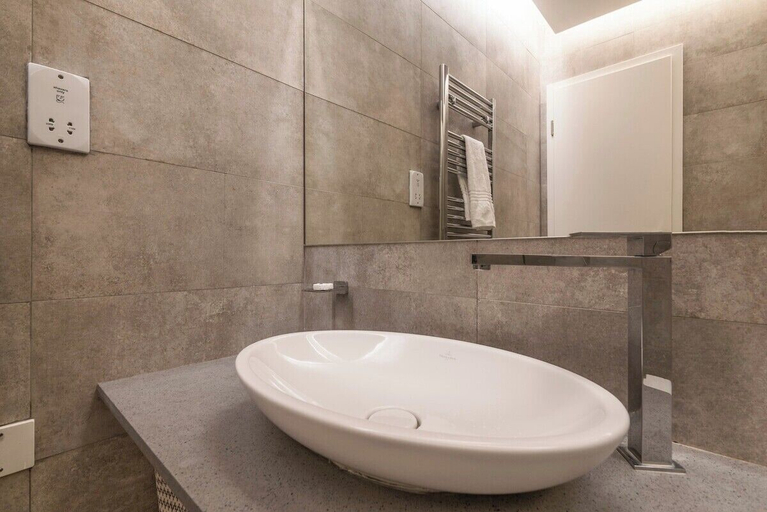 Bathroom 3, Waridi, Dagoretti North