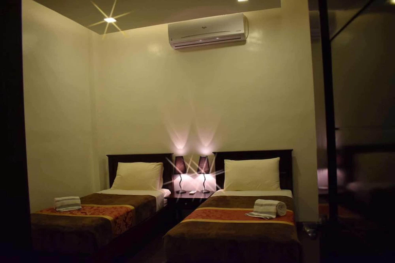 Bedroom 2, Jo Carter's Hotel & Suites Angeles City, Angeles City