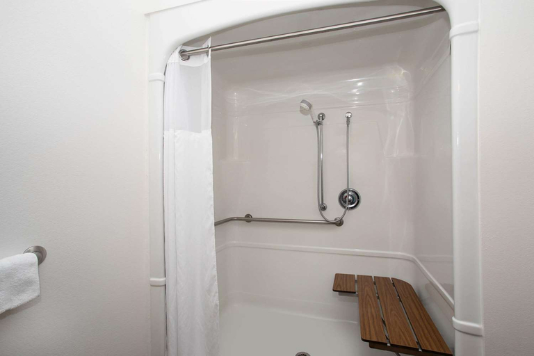 Bathroom 3, Baymont by Wyndham Sheridan, Sheridan