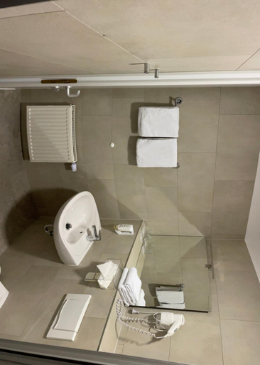Bathroom, Hotel Amadeus Dresden Neustadt, Dresden