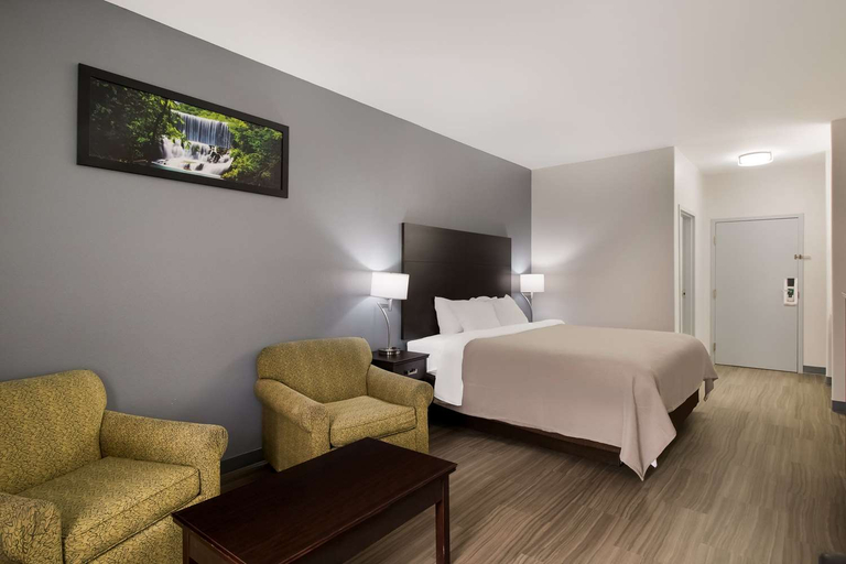 Bedroom 2, Quality Inn Columbia I-65, Maury