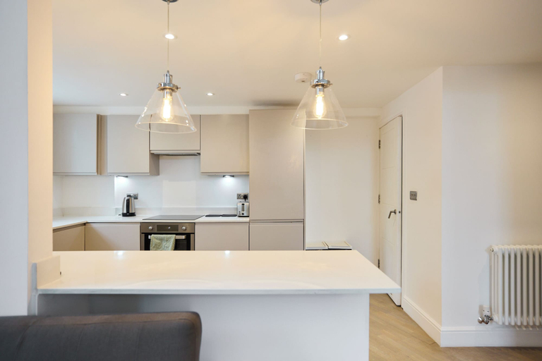 Private kitchen 3, Central Tadworth Flat, Surrey