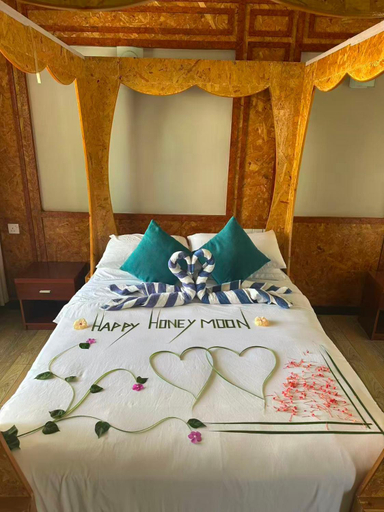 Bedroom 3, Athens View Hotel, Guraidhoo