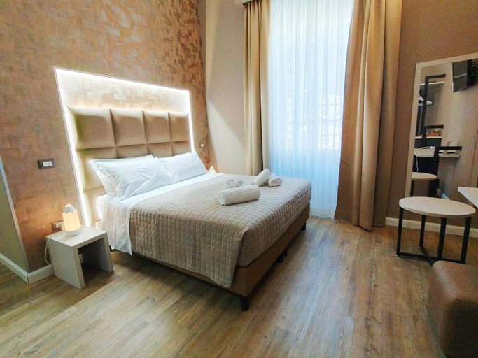 Facilities 4, Nicole Suite, Rome