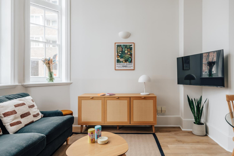Others 5, The Regency by Nestor, London