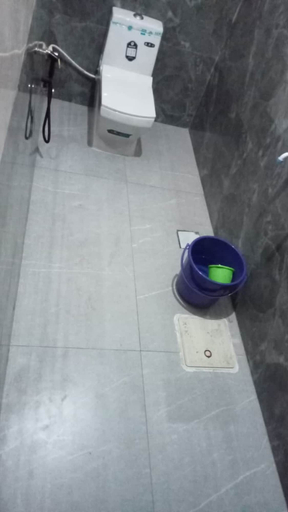 Bathroom 2, Hotel Maratha Palace, Nagpur