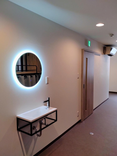 Bathroom 5, TONARINO Hostel for Backpackers, Kobe
