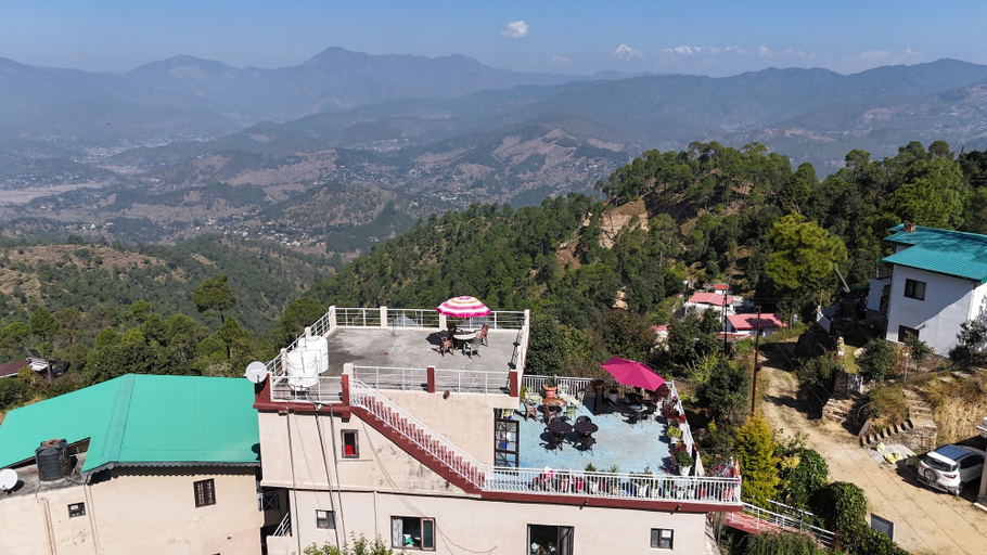 Breakfast area, Rooptara Valley Luxury Cottage, Almora