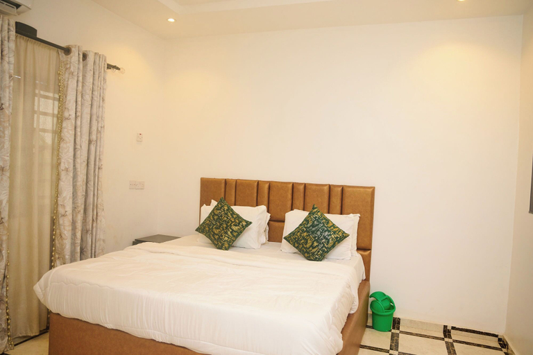 Room 4, CREMYARK HOME APARTMENTS, Oredo Edo