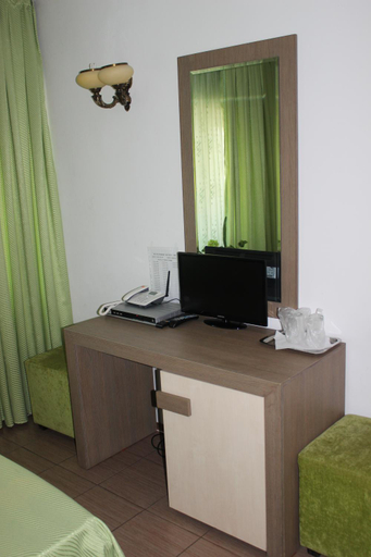 Others 4, Hotel Ciucas, Valenii De Munte