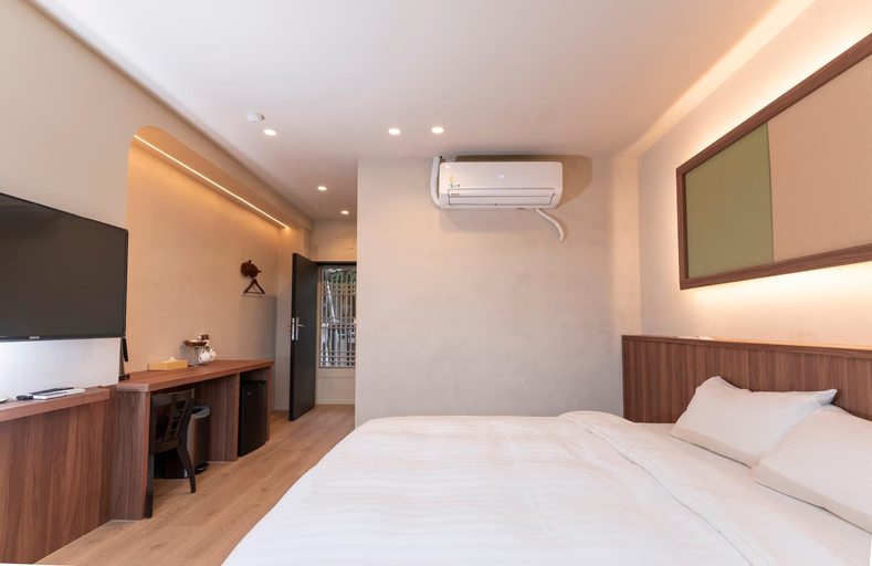 Others 5, Dahu-villa, Yulin