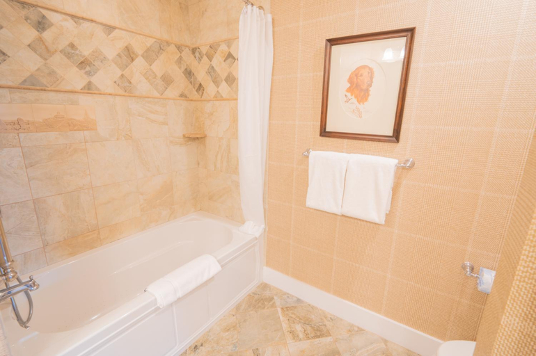 Bathroom 4, Winstead Inn, Barnstable