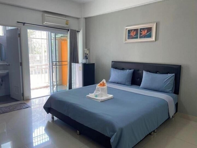 Room 4, Tonsom Residence, Muang Uttaradit