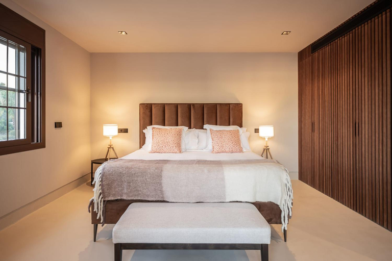 5, All About Santa Ana Villa, Málaga