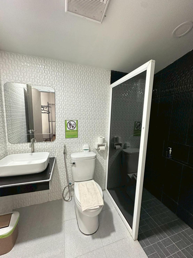Bathroom 4, Klong Dao Sunset Villa, Ko Lanta