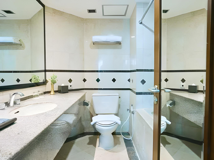 bathroom 5