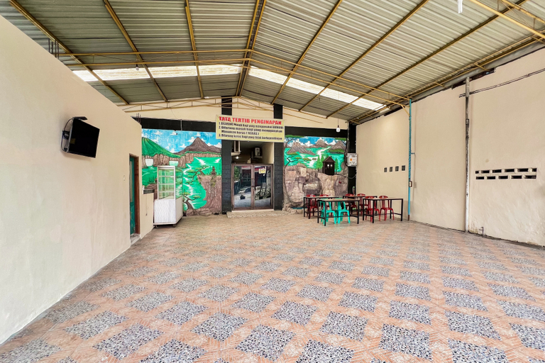 Others 4, RedDoorz @ Golden Gateway Medan, Medan