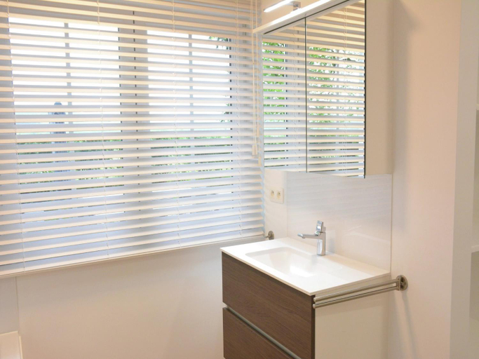Bathroom 3, Superb holiday home with garden in Serinchamps, Namur