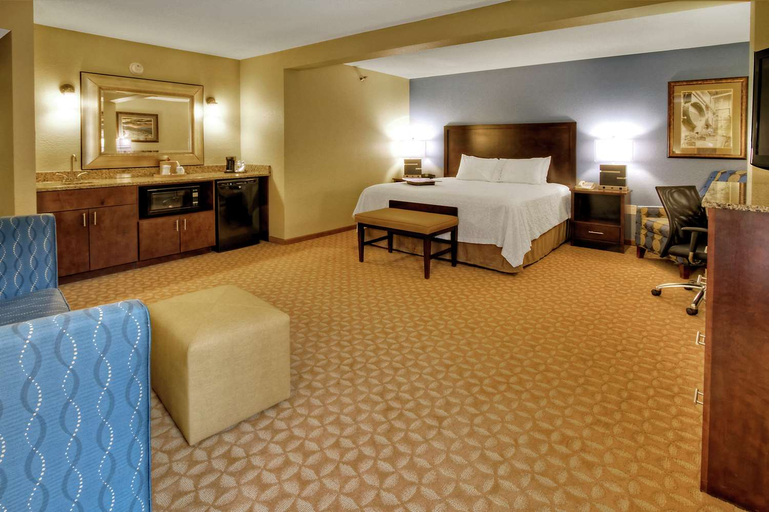 Bedroom 3, Hampton Inn Jonesville/Elkin, Yadkin