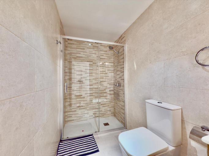 Bathroom 5, BAJ - Apartamentos en Playa Bajondillo, Torremolinos, Málaga