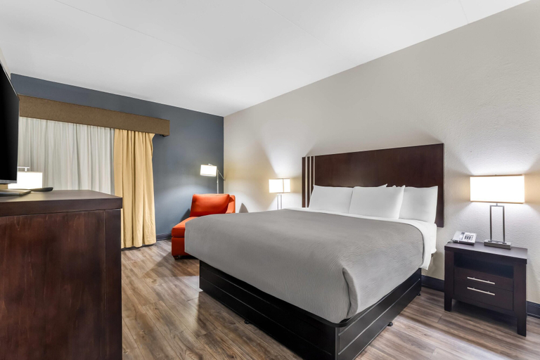 Bedroom 3, Quality Inn Chattanooga Hamilton Place, Hamilton