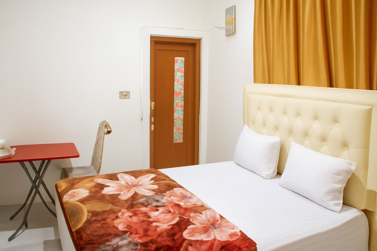 Room 4, Luxe5 Inn Hj Hasnah Hasan, Central Aceh