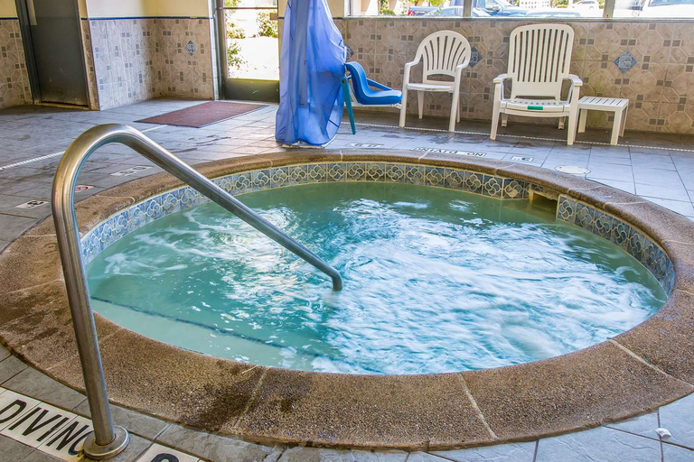 Sport & Beauty 5, Quality Inn & Suites Ann Arbor Hwy 23, Washtenaw