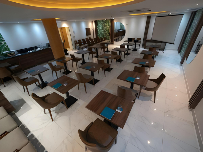 Food & Drinks 5, MARK Hotel, Belgrade